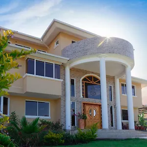 https://hotel-casa-sayu.hotelsquito.com